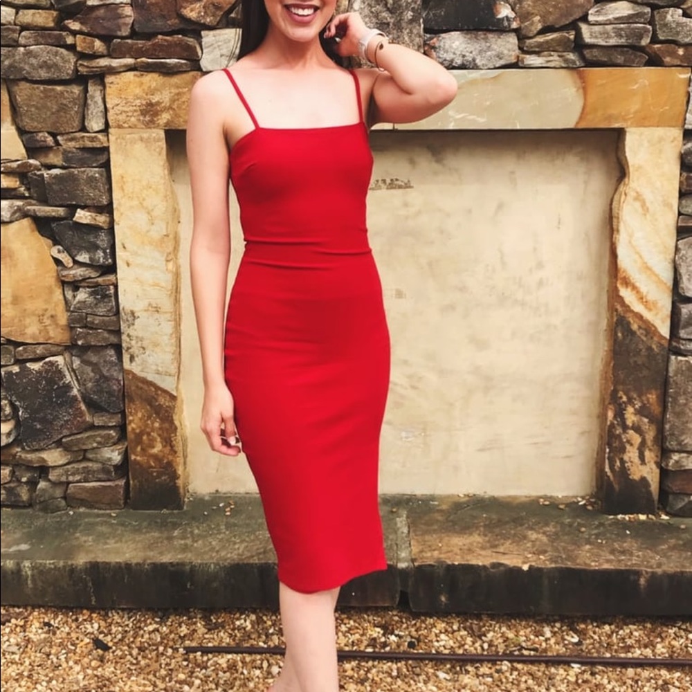 Lulus body on red dress